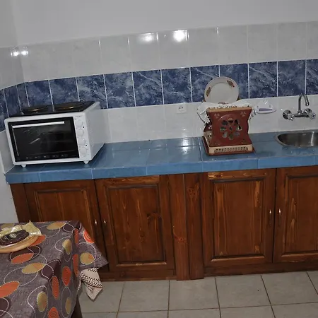 House Sheila Plachkovtsi